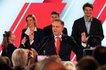 ポーランド大統領選、右派野党候補が勝利の見込み＝報道