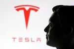 テスラ株反発、トランプ氏とマスク氏の確執沈静化の観測で