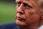 トランプ氏、「適切な海域」に原潜２隻配備を命令　メドベージェフ氏の発言「挑発的」