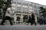 財務省が個人向け国債の拡充検討へ、「物価連動や超長期」選択肢＝関係筋
